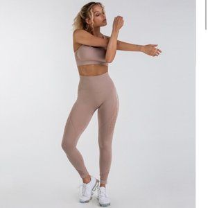 NWOT Gymshark Energy Seamless Leggings ~Taupe~